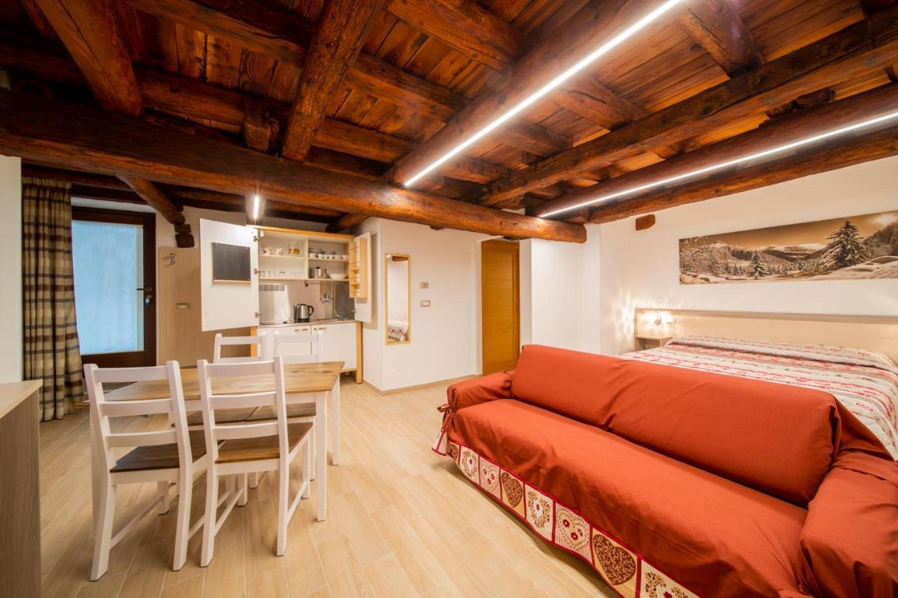 Miki Central Appartament Apartment อาออสตา ภายนอก รูปภาพ